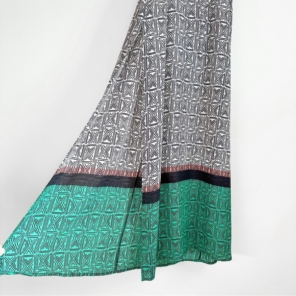 Gabriella Rocha Geometric Southwestern Printed Cross Strap Maxi Dress sz Medium - Picture 3 of 7